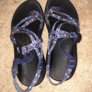 Blue chaco’s
